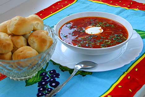 Борщ украинский с пампушками