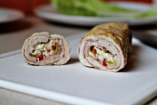 Пошаговый фото-рецепт приготовления куриных рулетиков