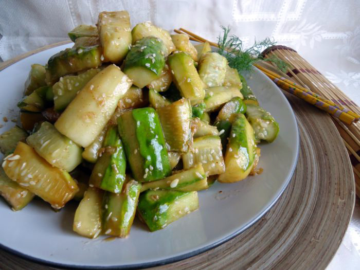 Огурцы по-корейски Салат с малосольными огурцами