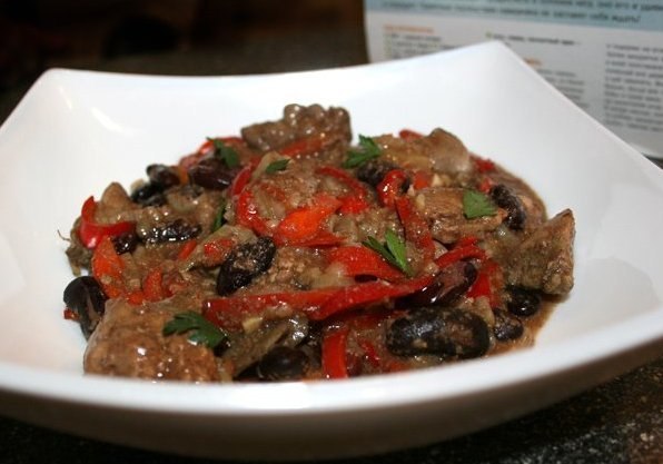 Ароматное жаркое с куриной печенью
