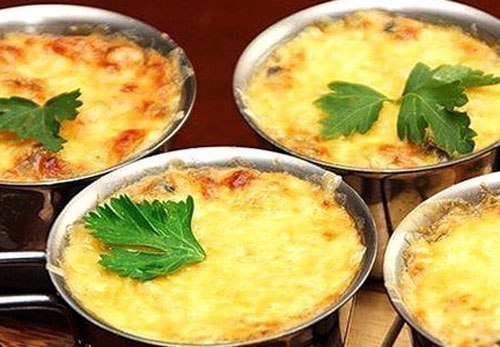 Жюльен с курицей и грибами