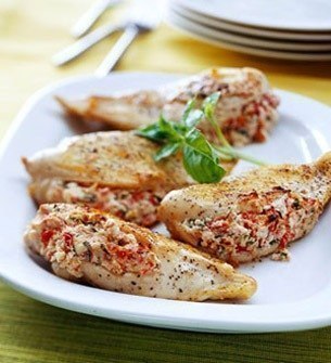 Куриные грудки, фаршированные сыром фета