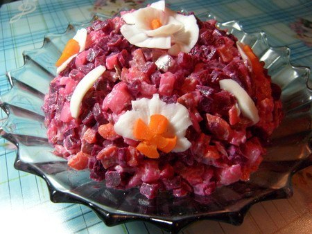 Винегрет с копченой мойвой и майонезом