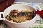 Картофель, тушенный со свежими грибами