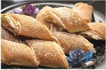 Рулет-печенье с грецкими орехами и безе