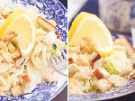Салат с куриным филе, сухариками и огурцами