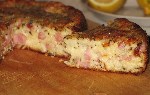 Сырный кекс с ветчиной и пряностями