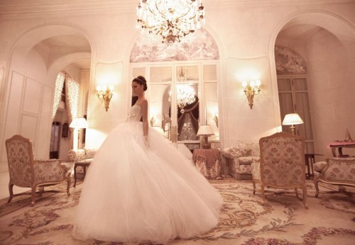 Фото свадебного платья из коллекции 2011 Inbal Dror